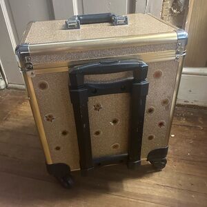 Rolling Makeup / Cosmetology Case